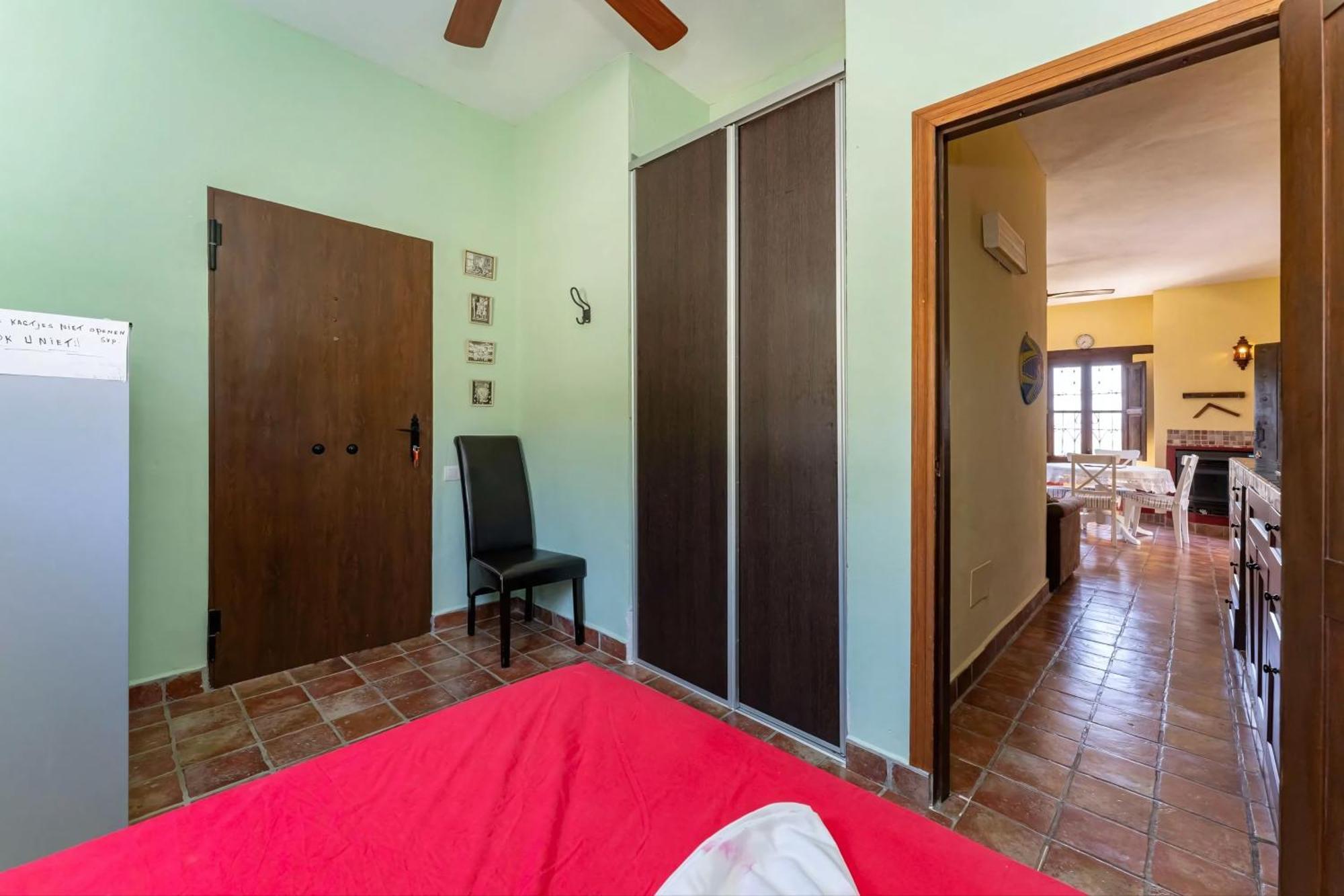 Castle Tower Ground Floor Apartment In Rural Holiday Park 'Cezanne' Tolox Exterior foto